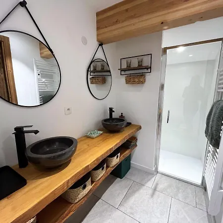 Apartment Chaleureux, 3 Chambres, Terrasses, Parking - Fr-1-598-108 Les Gets