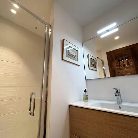 Chaleureux, 3 Chambres, Terrasses, Parking - Fr-1-598-108 Daire